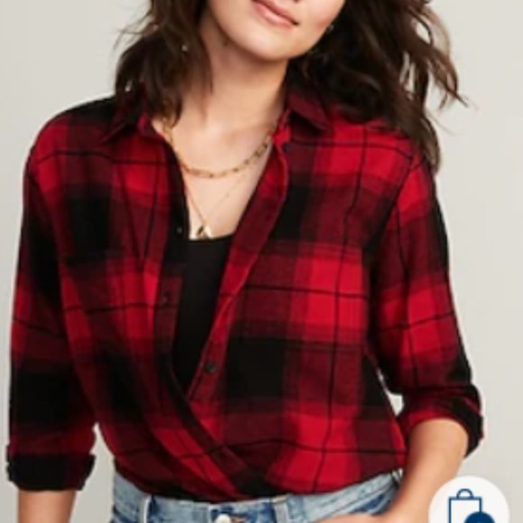 Size S Old Navy Plaid Flannel The Boyfriend Shirt Red Black Plaid - Picture 3 of 3
